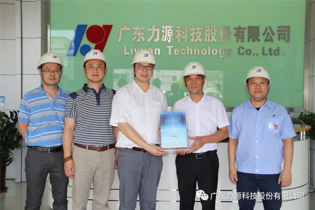 水災無情人有義,風雨同舟共前行